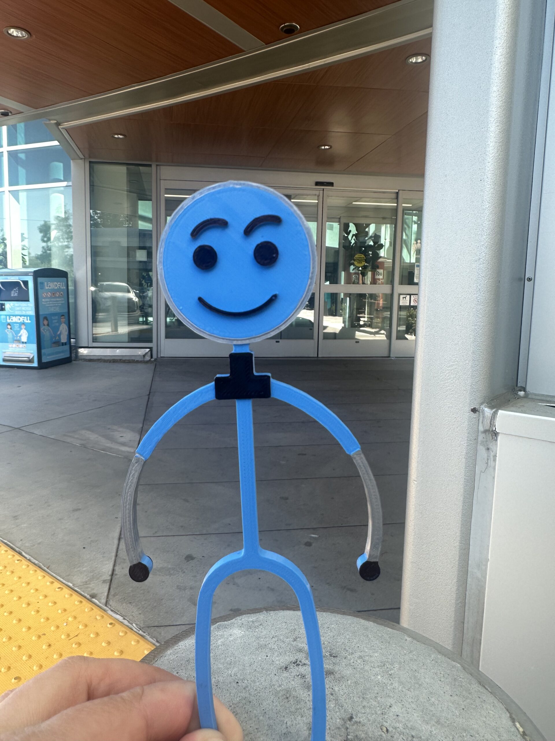 Disky 'Round The World 5 Kaiser Permanente - Woodland Hills, CA